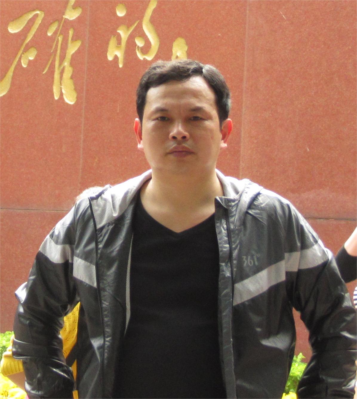 Hualong Zhang